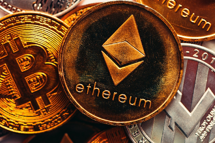 Bitcoin vs. Ethereum: A Comprehensive Comparison of the Leading Cryptocurrencies